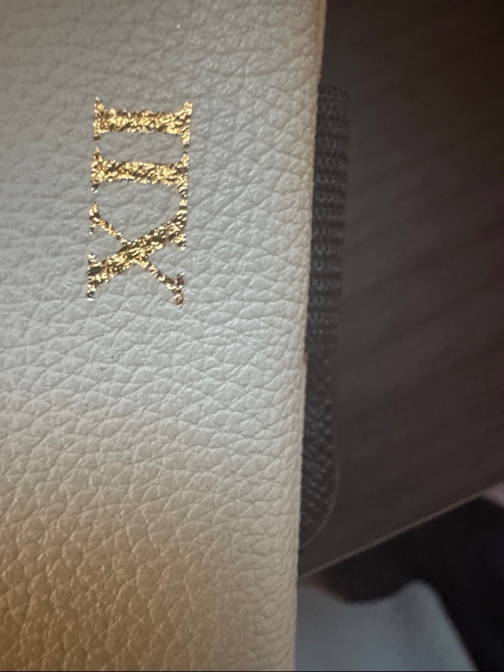 Pen gems New in original packaging 5 Pens  with refills and a pen case - Picture 10 of 12